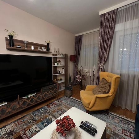 מוסטר Apartment Mistik מראה חיצוני תמונה