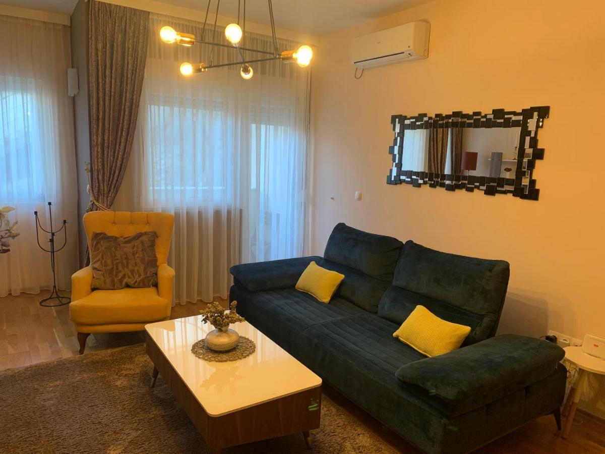 מוסטר Apartment Mistik מראה חיצוני תמונה