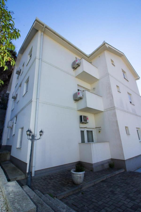 מוסטר Apartment Mistik מראה חיצוני תמונה