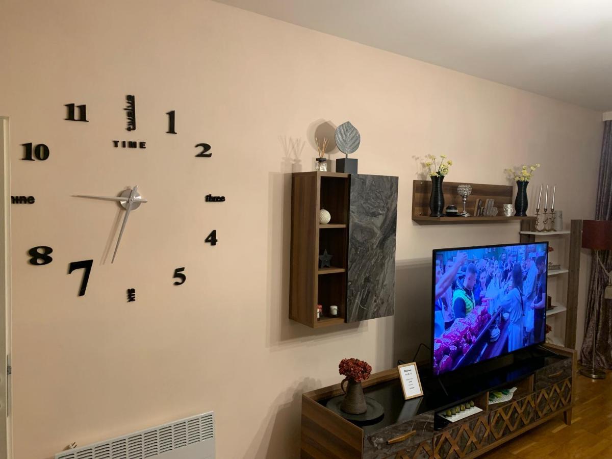 מוסטר Apartment Mistik מראה חיצוני תמונה